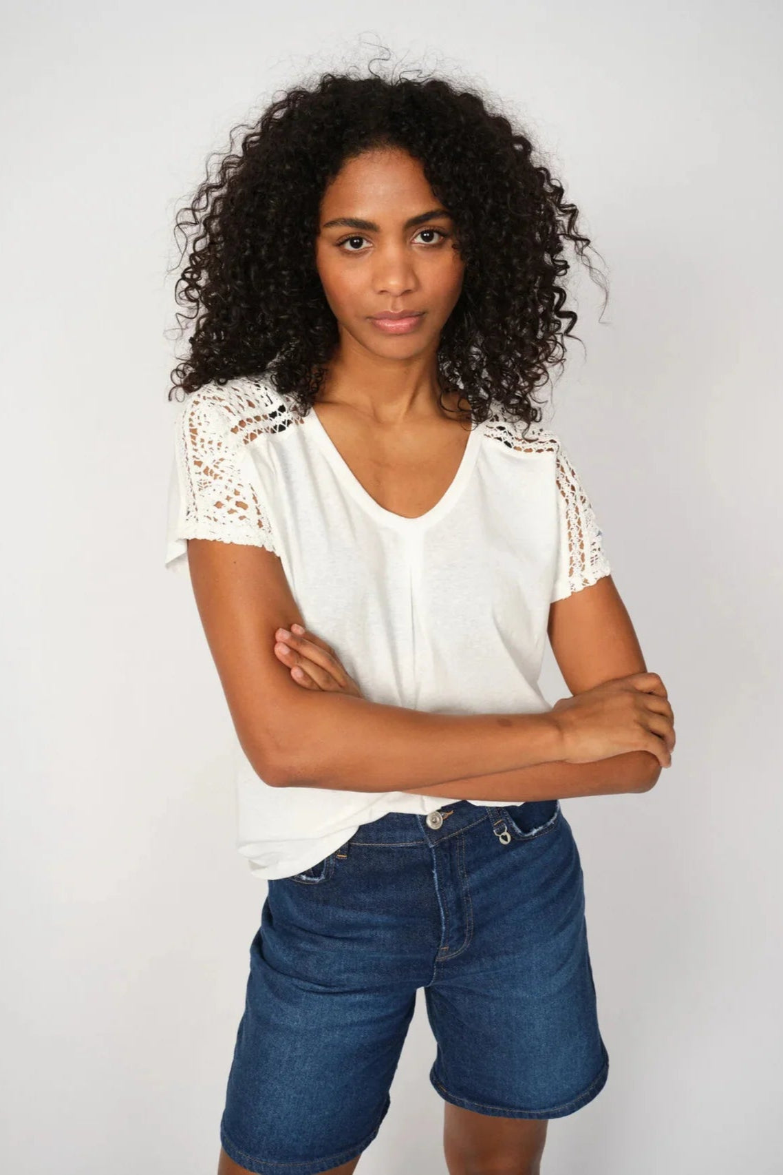 Dayo V Neck Tee - White